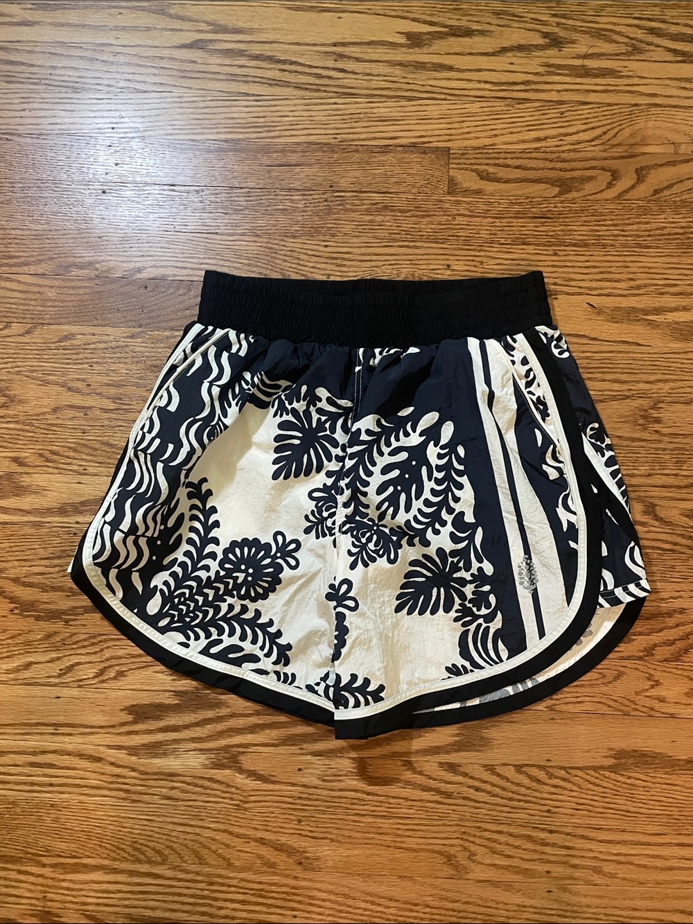 Black & White Floral Athletic Swim Shorts with Elastic Waistband
